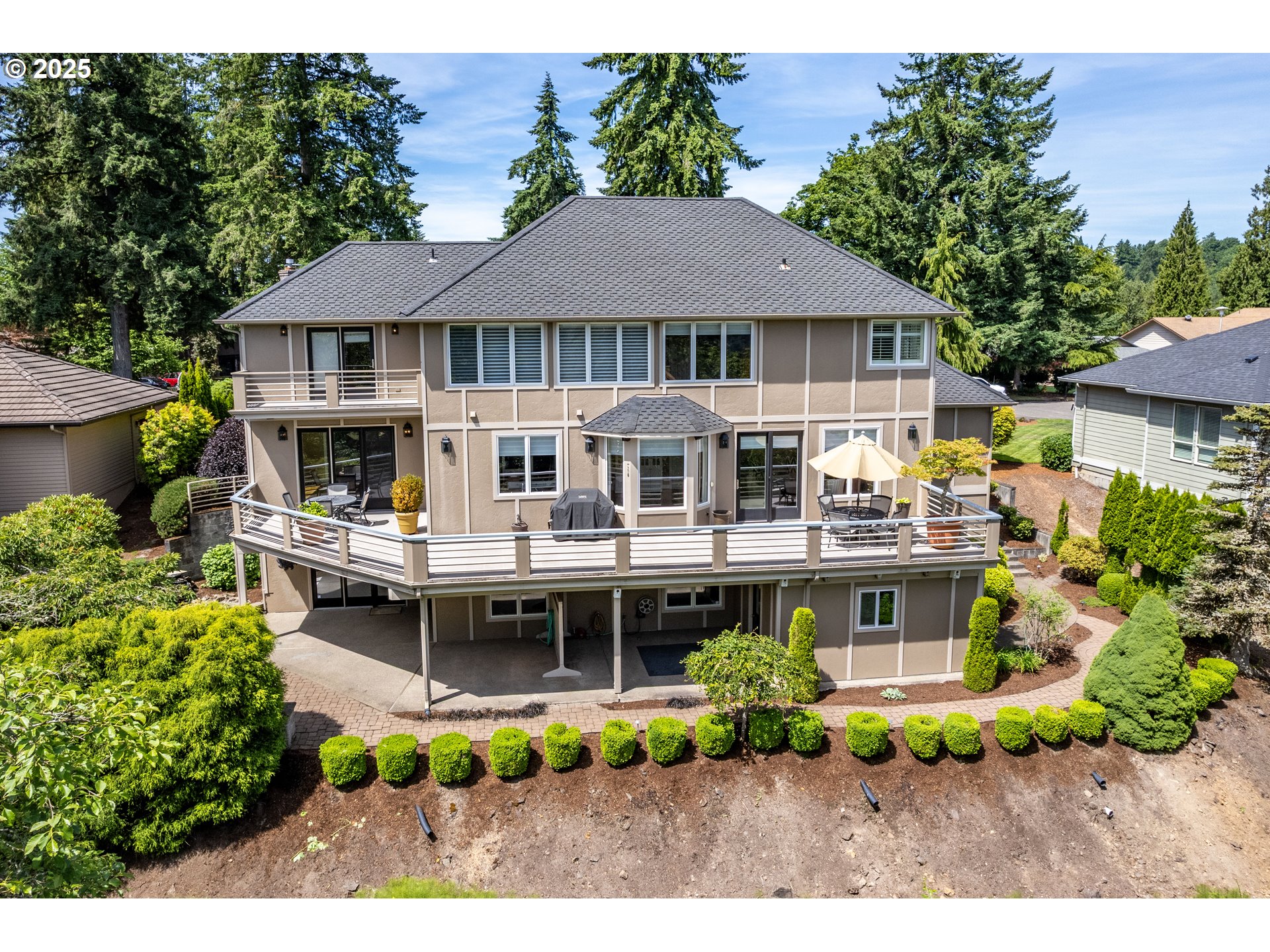 2512 PETERS DR