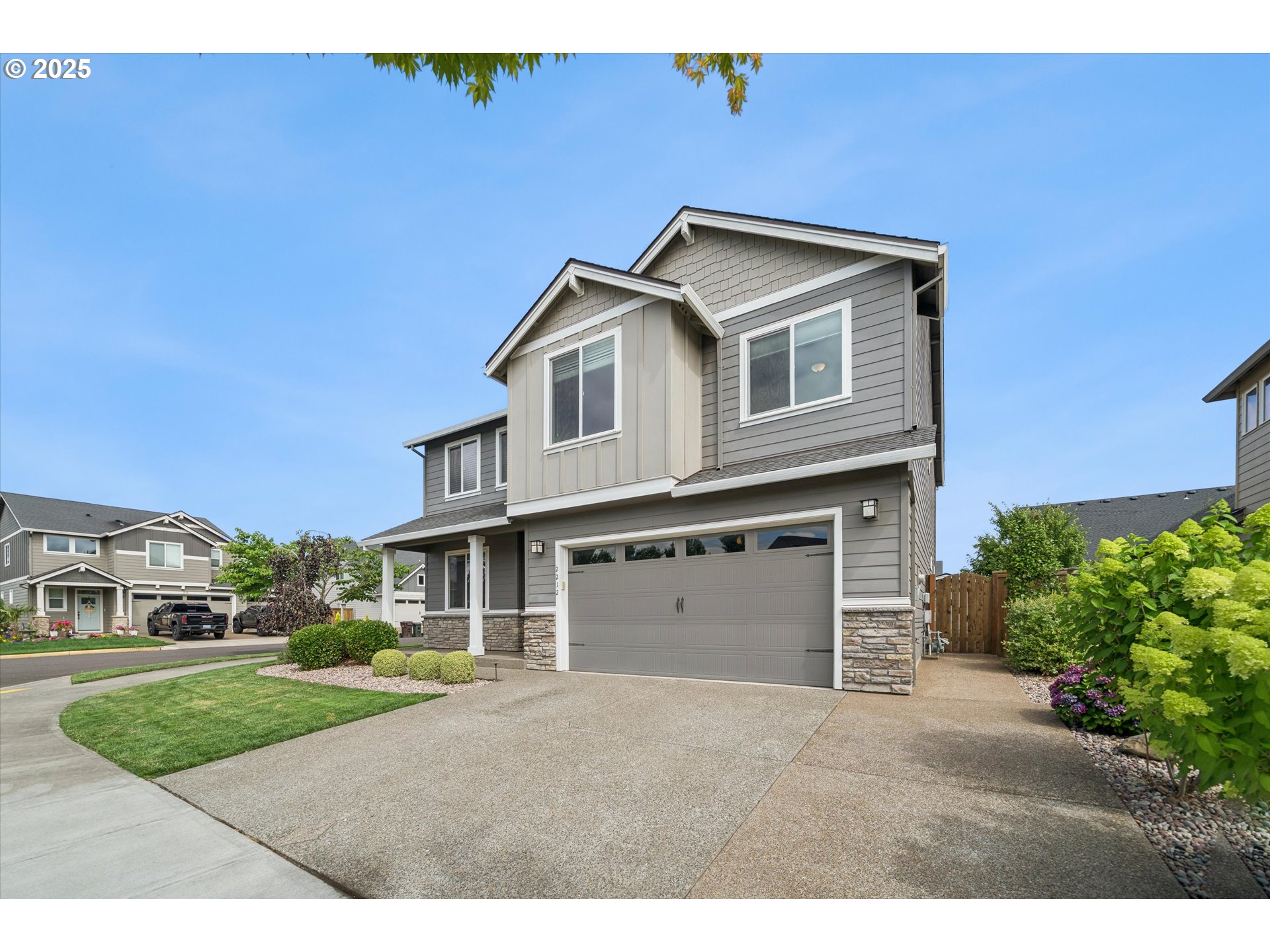 2212 SE 12TH AVE