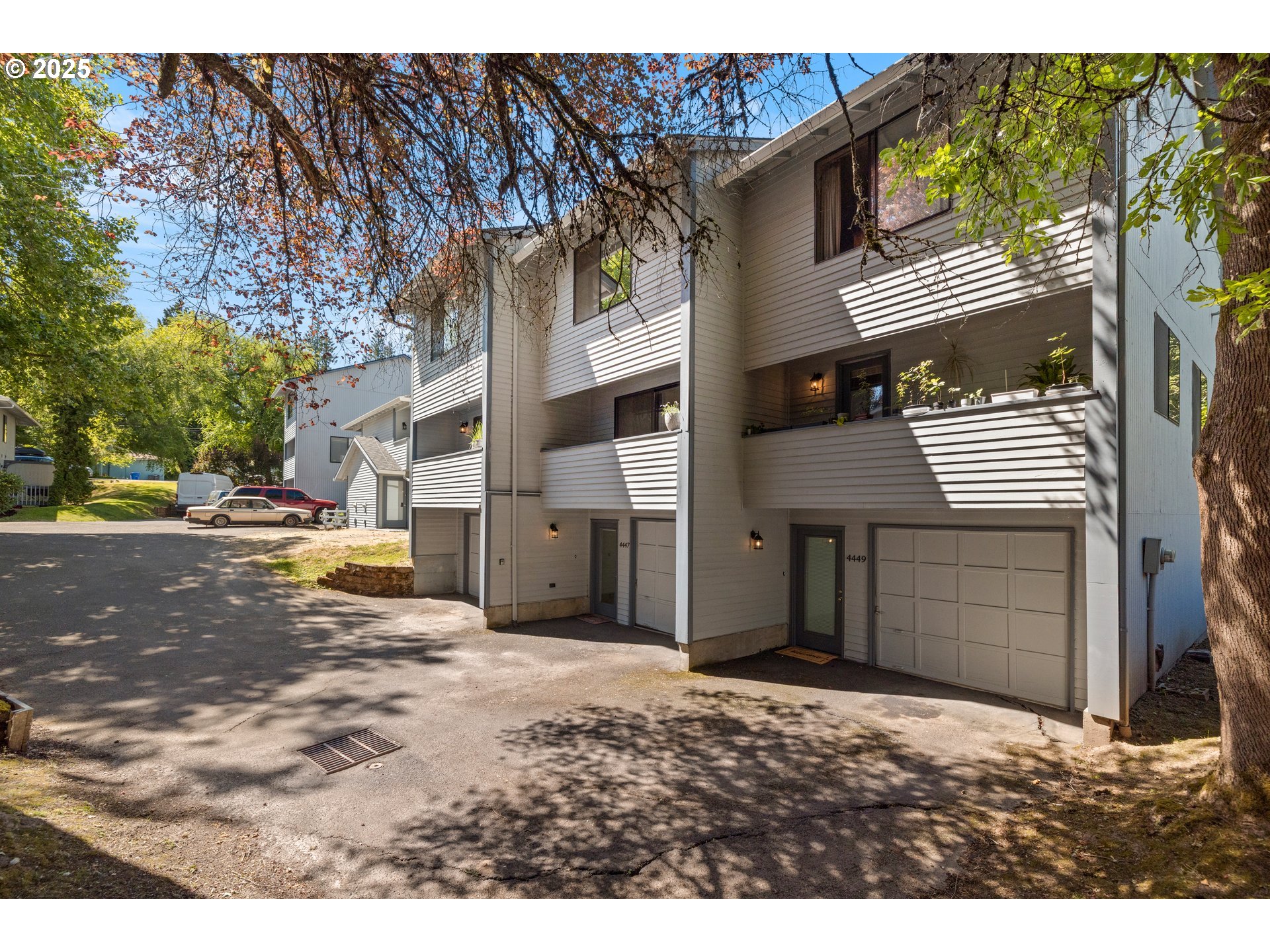 4445 SW GARDEN HOME RD