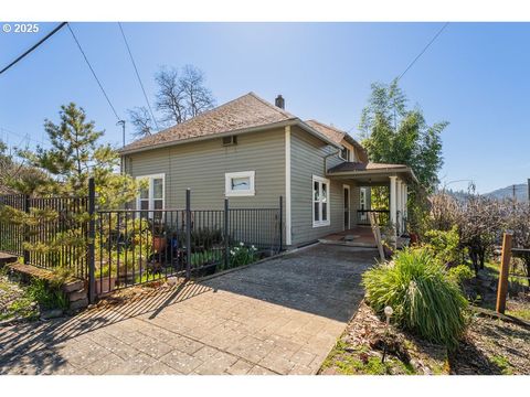 A home in Roseburg