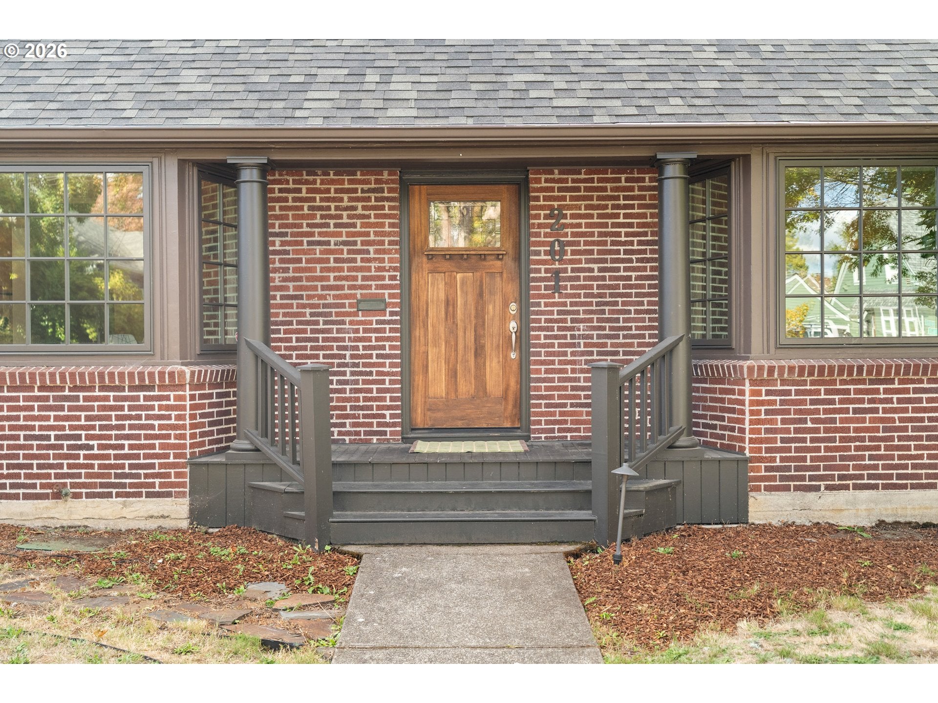 201 SE 50TH AVE