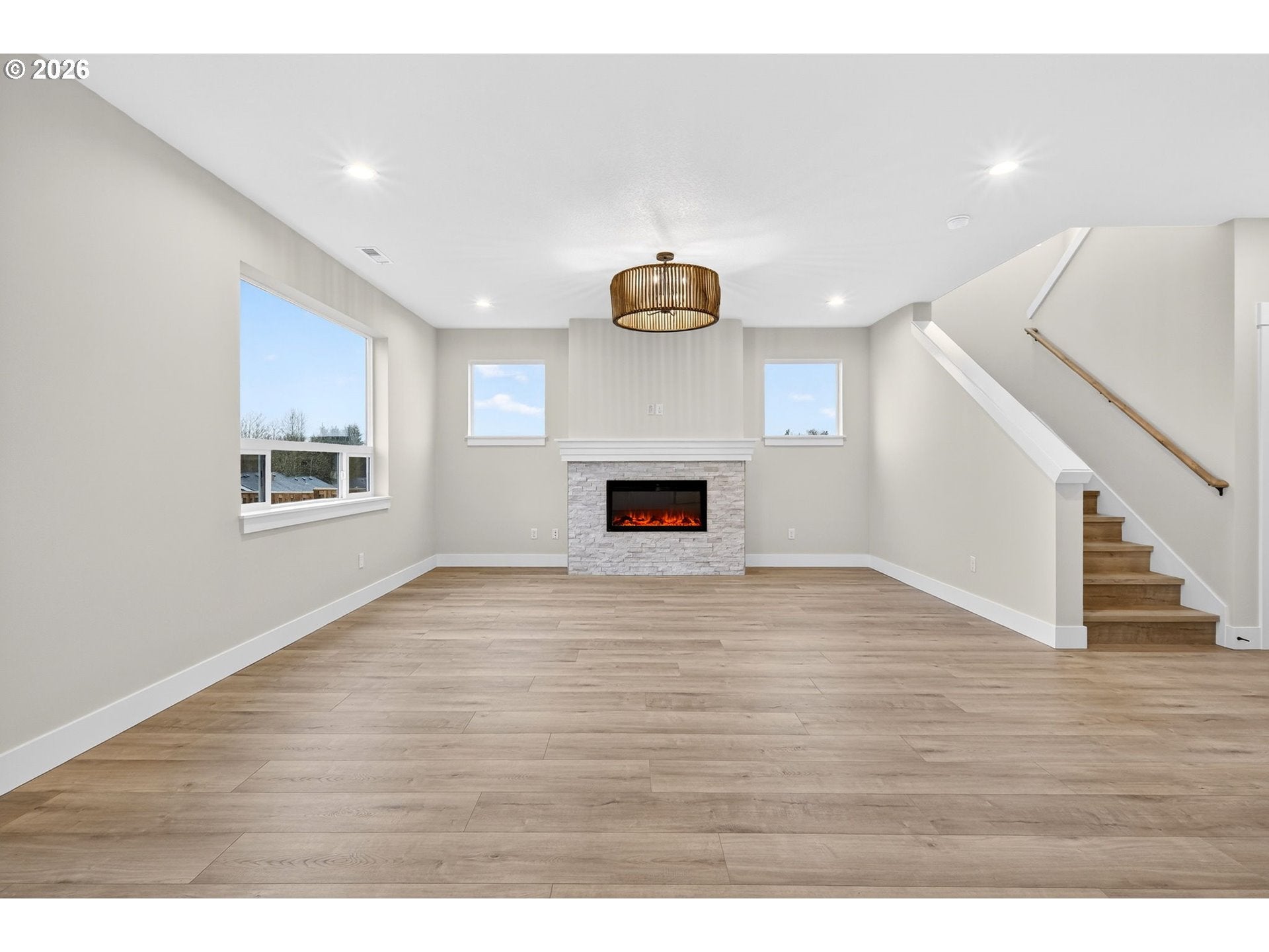 2039 E OTTER LOOP