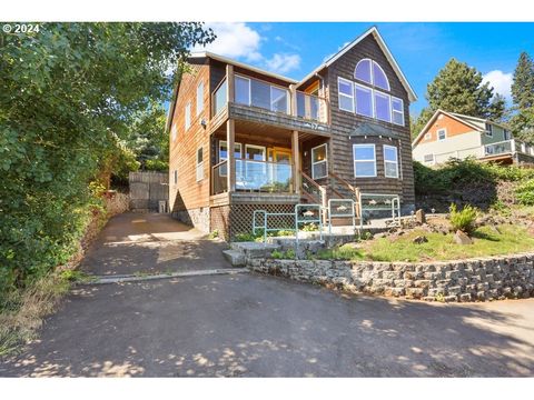 A home in Hood River