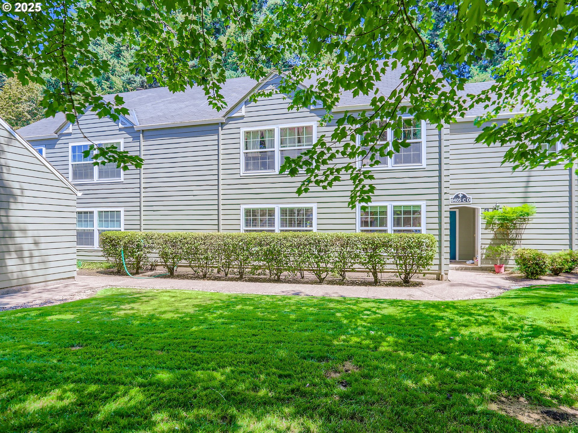 8405 SW CURRY DR D