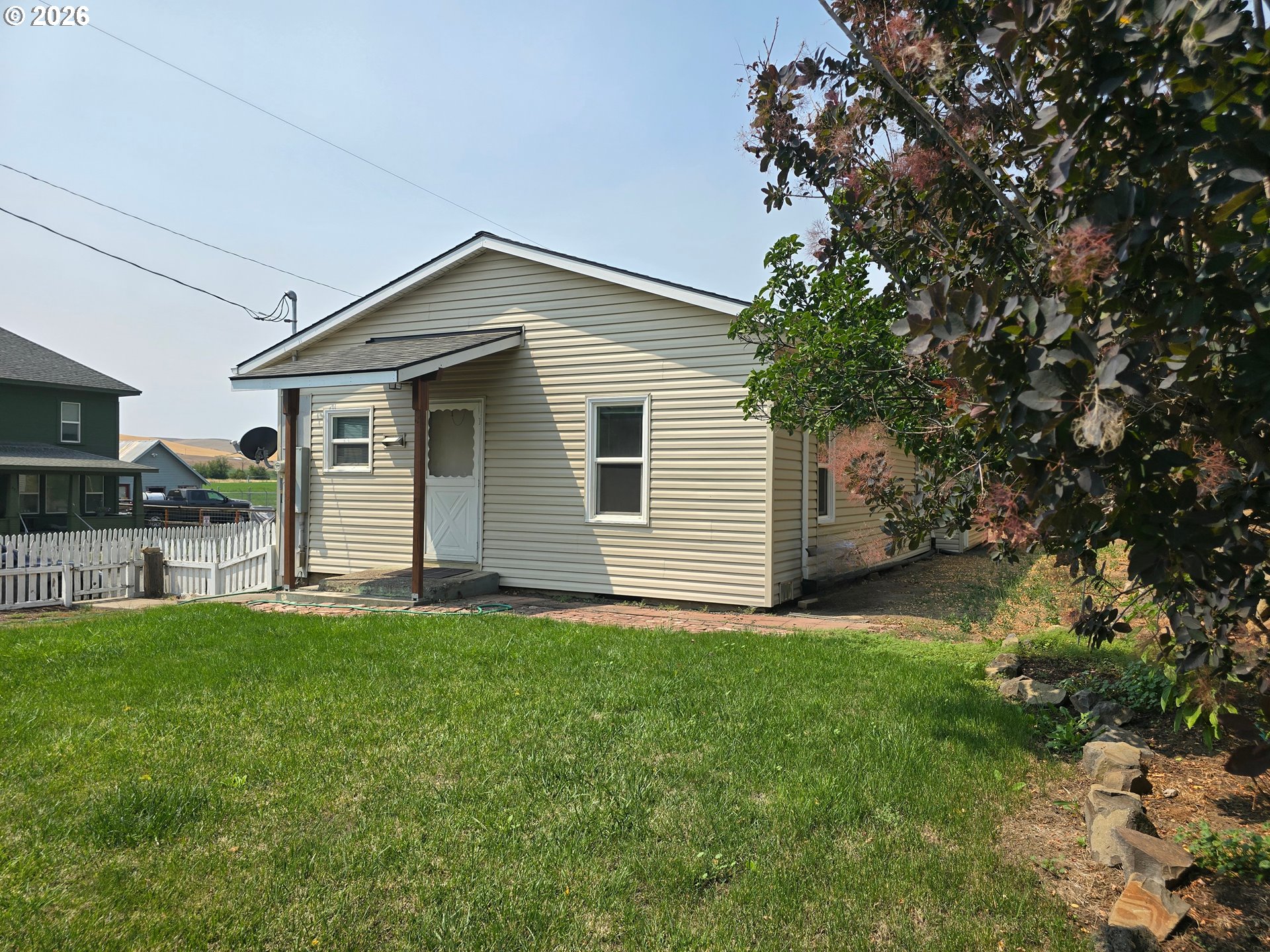 486 NW 2ND ST