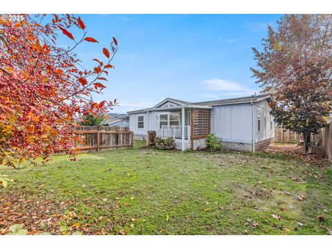 308 NW CIVIL BEND AVE Winston OR 97496