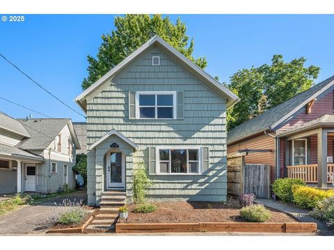 3529 SE TAYLOR ST Portland OR 97214