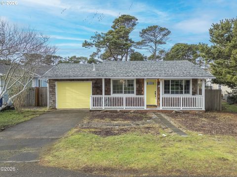 2159 NW KEEL AVE Lincoln City OR 97367