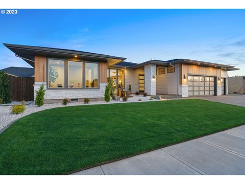 12104 NW 20th AVE Vancouver WA 98685