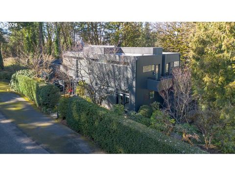 4191 SW GREENLEAF DR Portland OR 97221