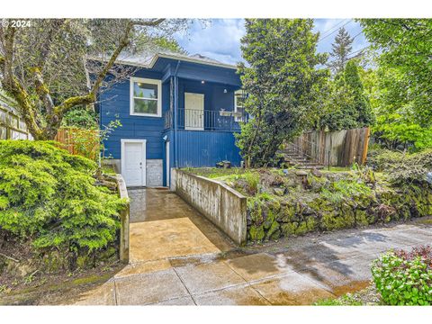 3904 SE CLINTON ST Portland OR 97202