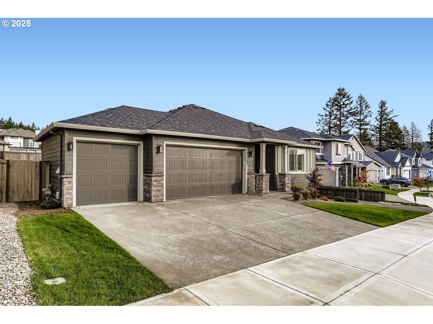 16685 SE PACIFIC CREST TRAIL PL