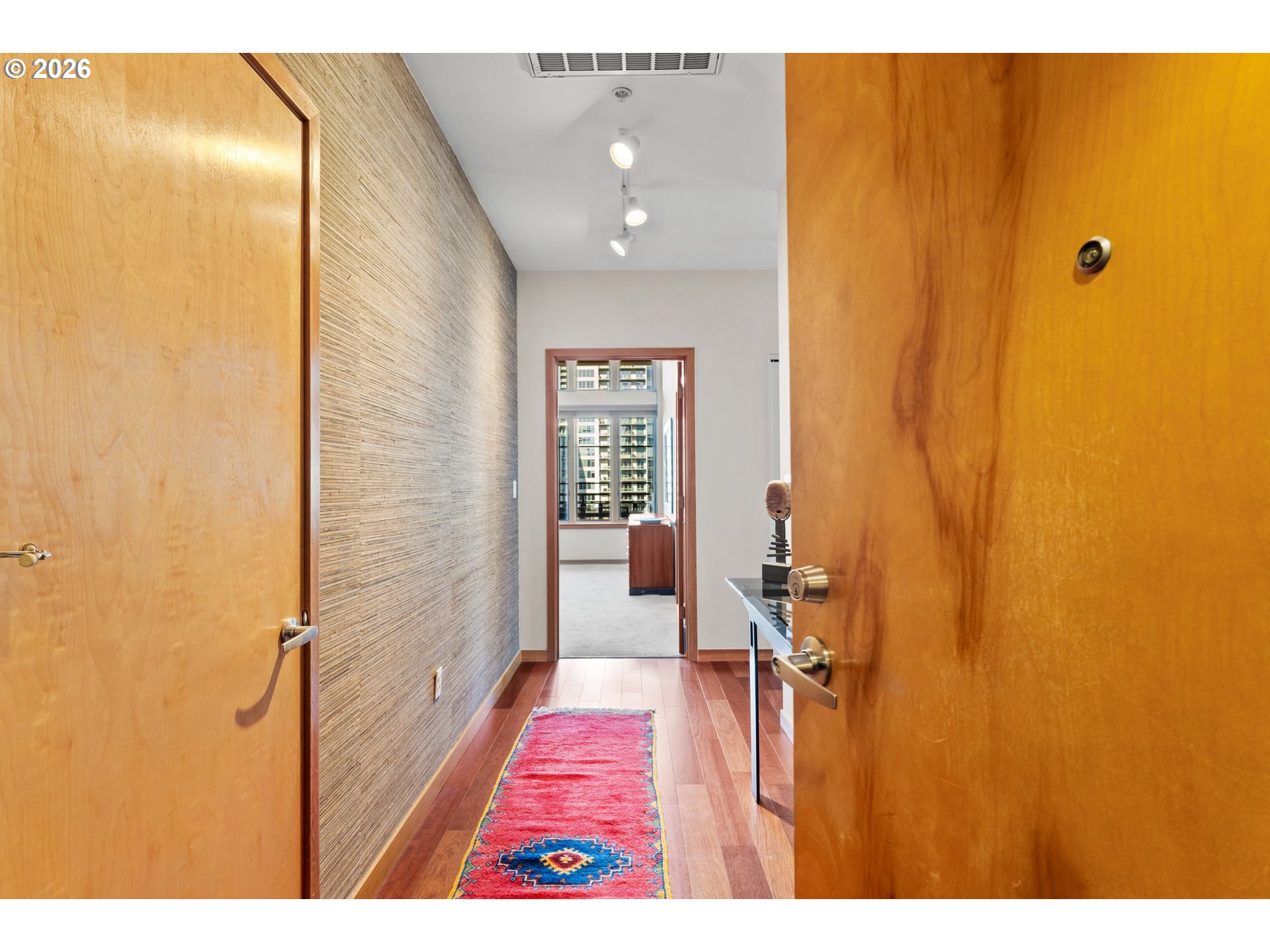 1030 NW JOHNSON ST 611