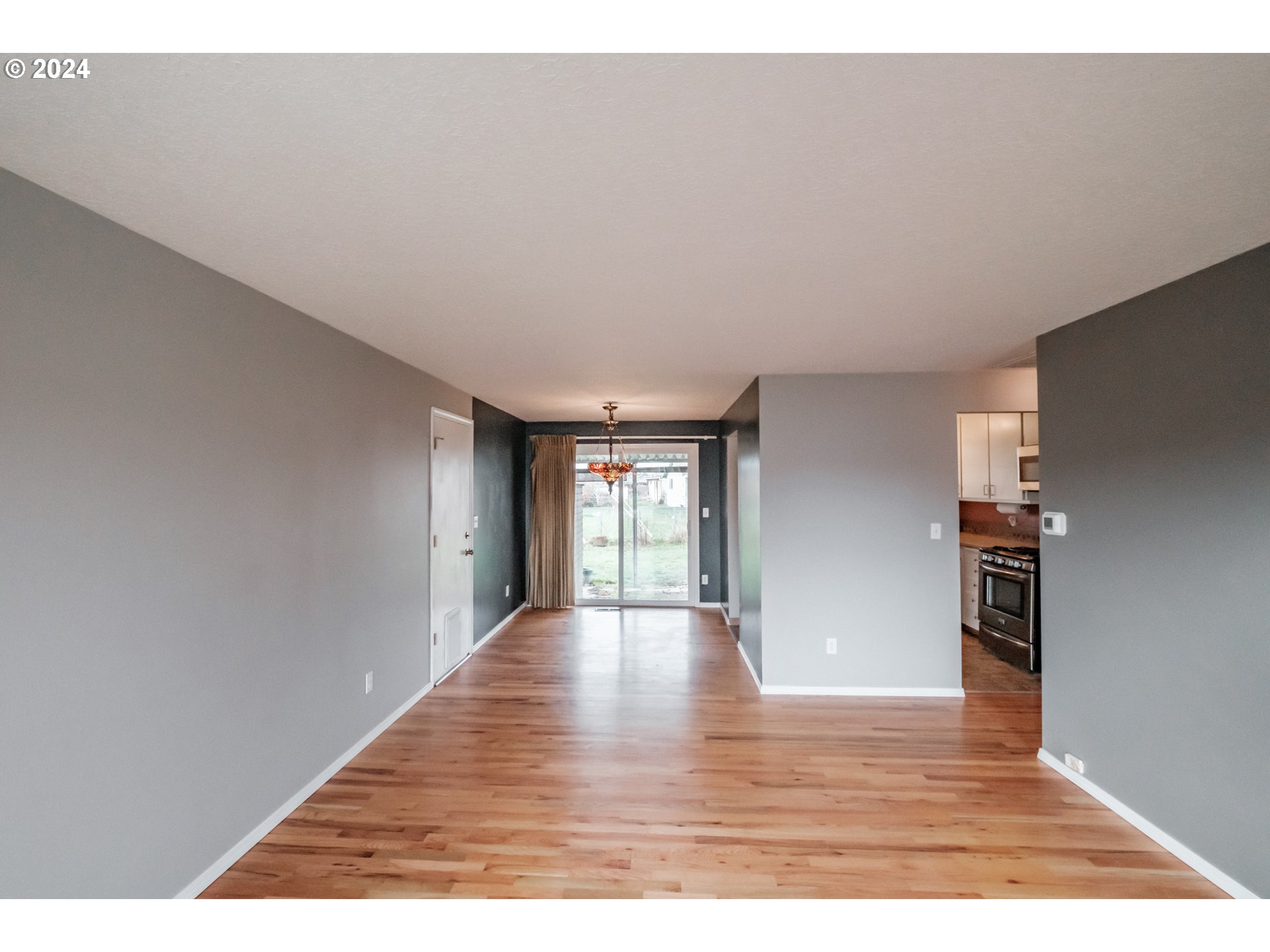 Woodburn, Oregon 97071, United States, 2 Bedrooms Bedrooms, ,2 BathroomsBathrooms,Residential,Active,26795