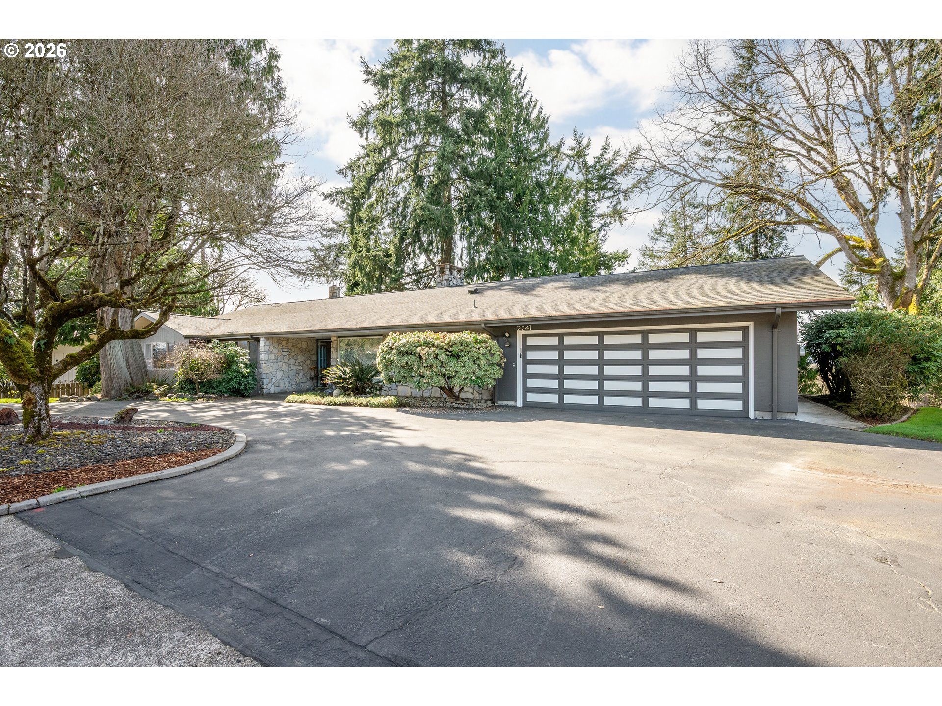2241 CASCADE WAY