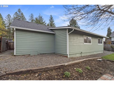 A home in Rogue River