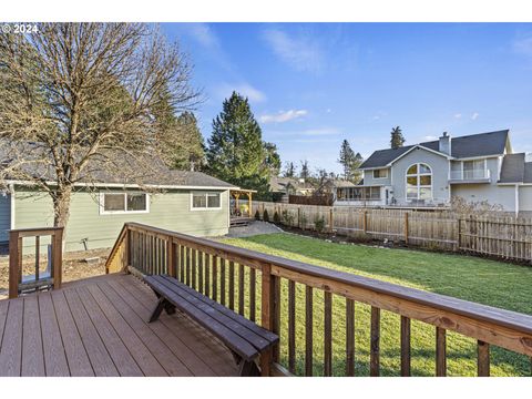 A home in Rogue River