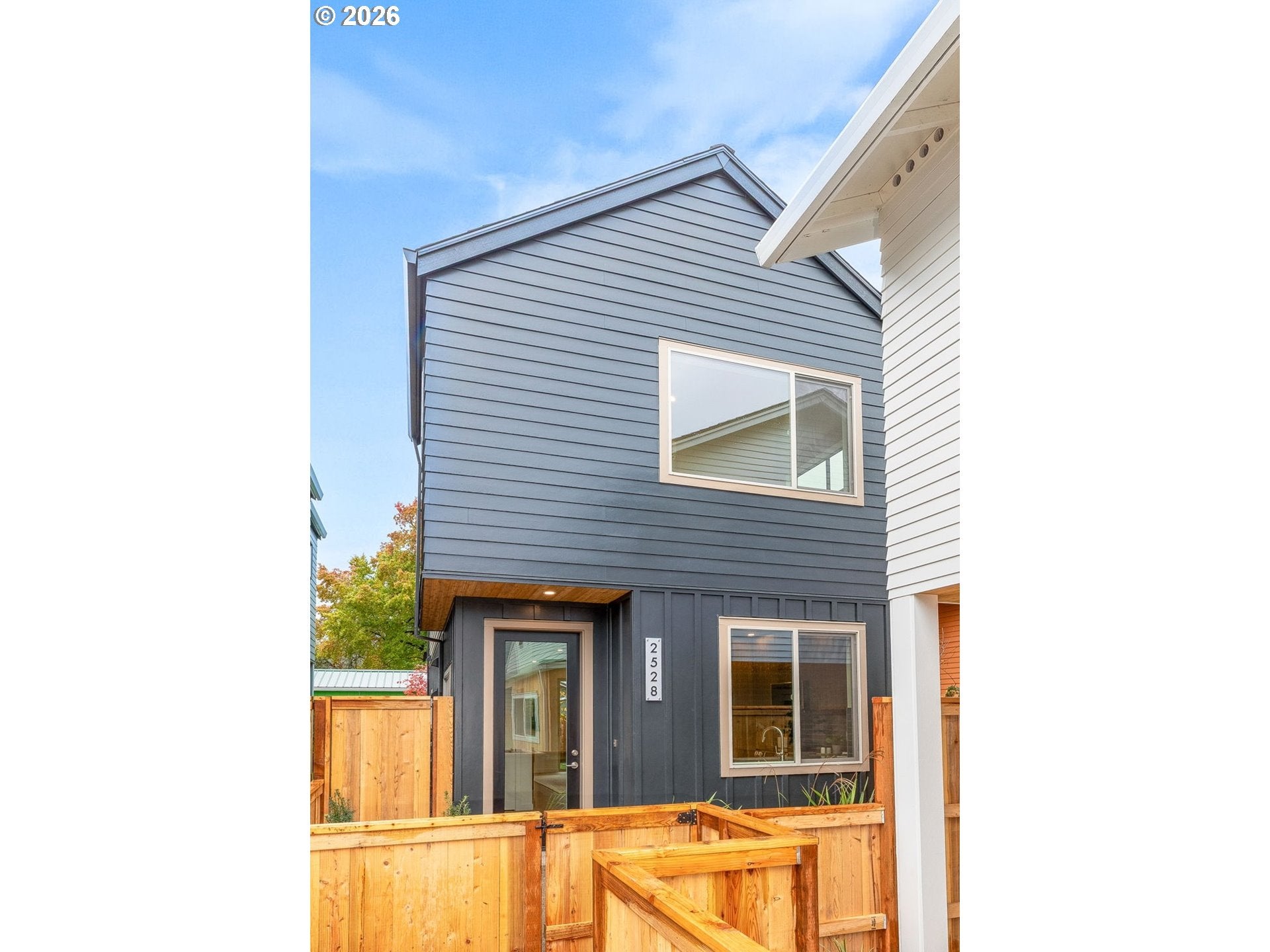 2528 SE 18th AVE