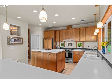 Tiny photo for 81482 Lost Creek Rd, Dexter, OR 97431 (MLS # 296805101)