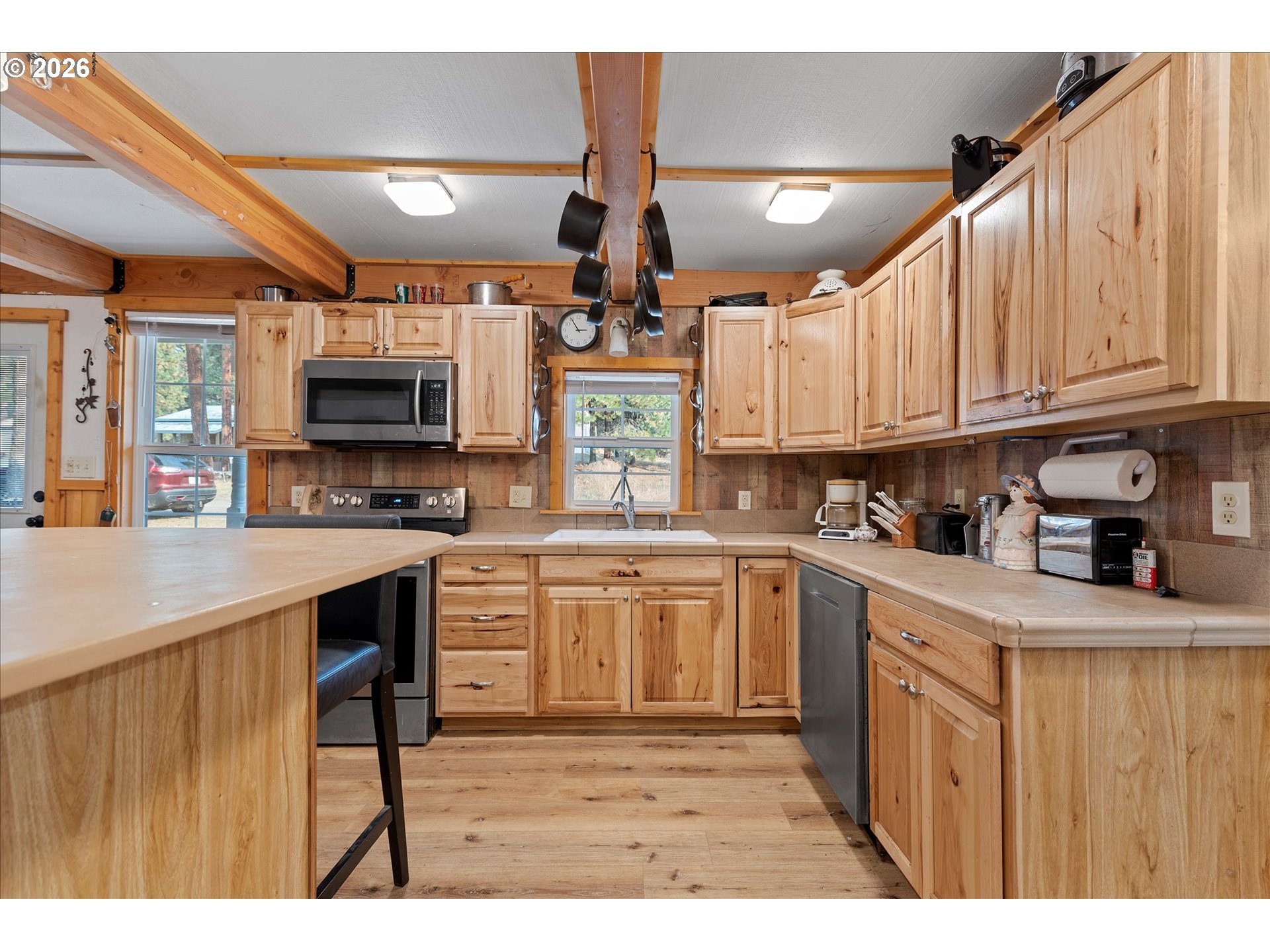 237 BONANZA ST