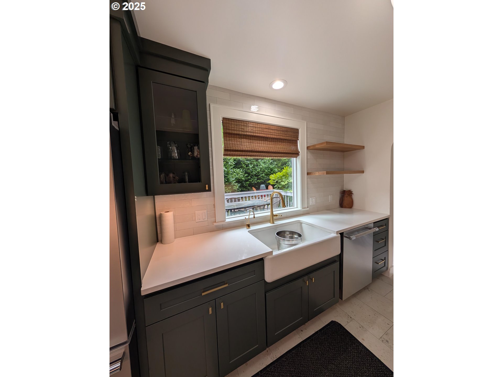 2600 SE LAKEWOOD DR