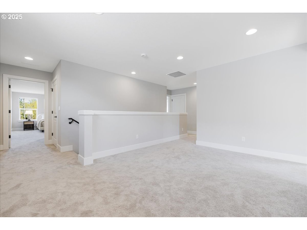 Gresham, Oregon 97080, United States, 4 Bedrooms Bedrooms, ,3 BathroomsBathrooms,Residential,Active,28004