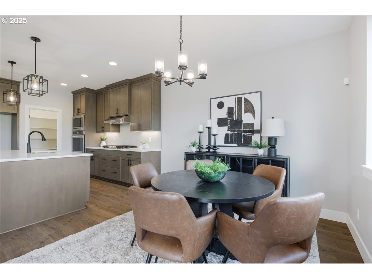 Gresham, Oregon 97080, United States, 4 Bedrooms Bedrooms, ,3 BathroomsBathrooms,Residential,Active,28004