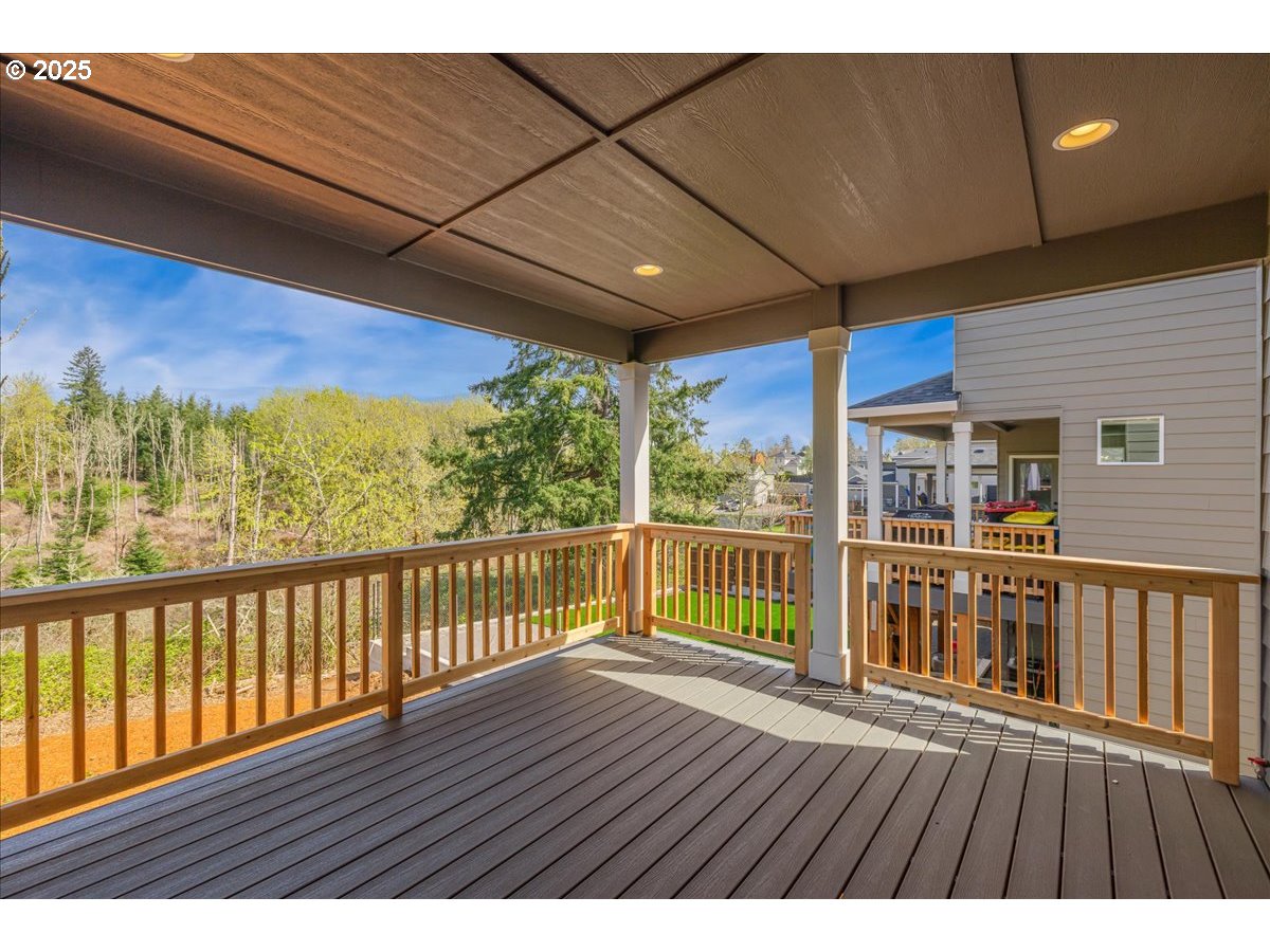 Gresham, Oregon 97080, United States, 4 Bedrooms Bedrooms, ,3 BathroomsBathrooms,Residential,Active,28004