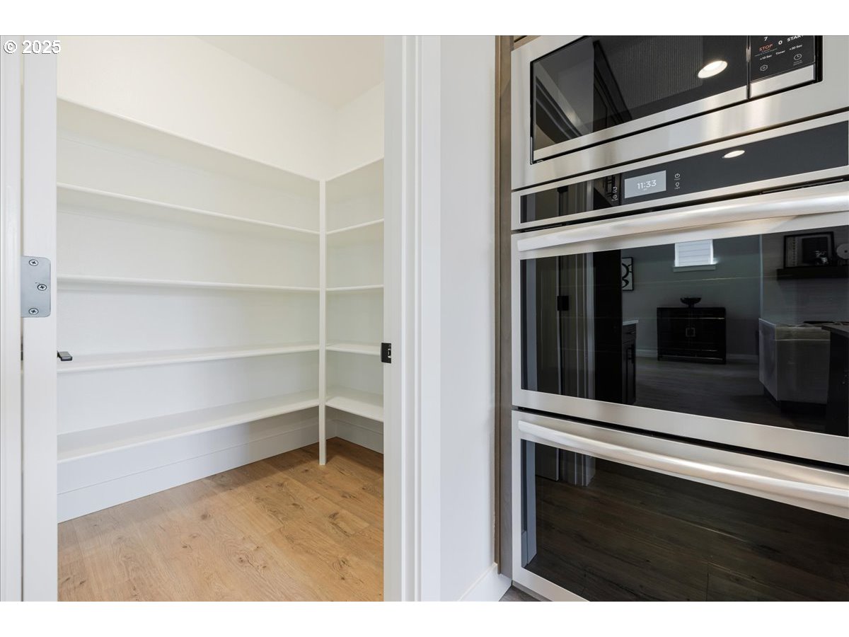 Gresham, Oregon 97080, United States, 4 Bedrooms Bedrooms, ,3 BathroomsBathrooms,Residential,Active,28004