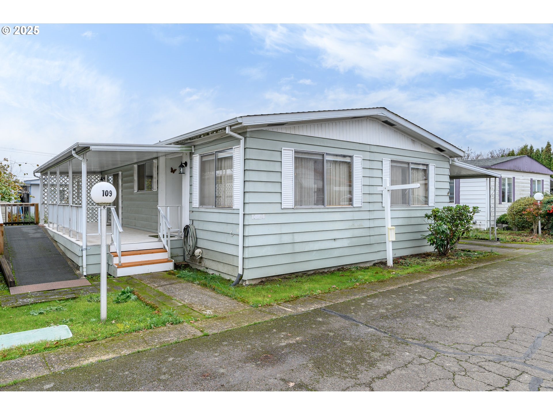 Photo 1 of 35 — 2901 E 2ND ST 109, Newberg, OR 97132