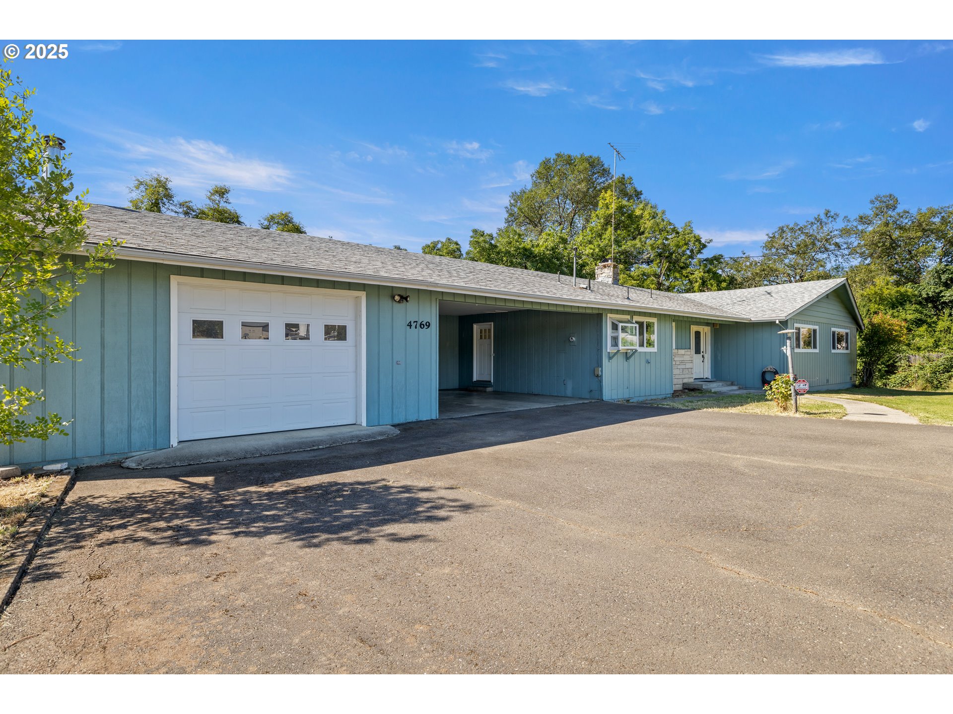 4769 N UMPQUA HWY
