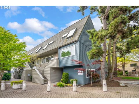 198 N HAYDEN BAY DR Portland OR 97217