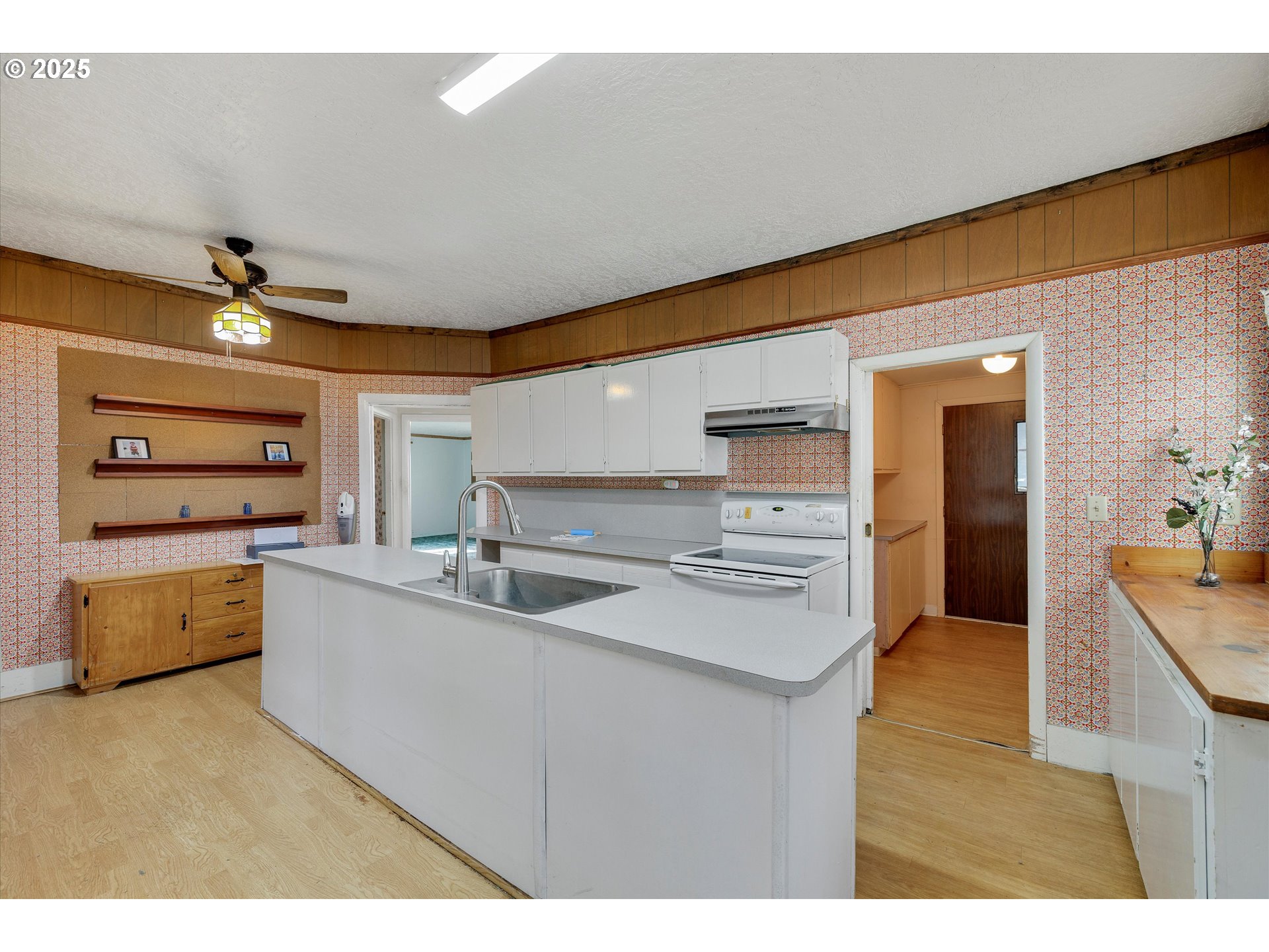 McMinnville, Oregon 97128, United States, 3 Bedrooms Bedrooms, ,2 BathroomsBathrooms,Residential,Active,153454