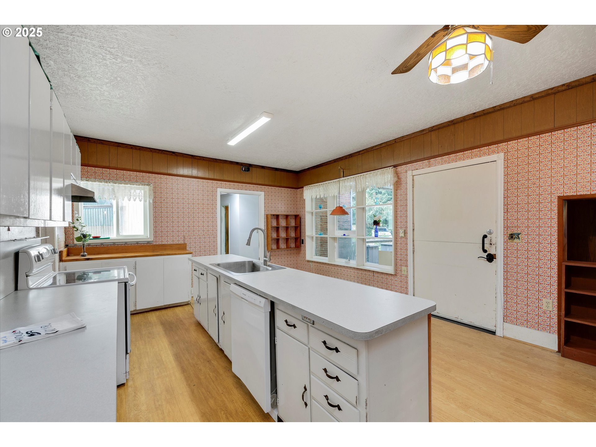 McMinnville, Oregon 97128, United States, 3 Bedrooms Bedrooms, ,2 BathroomsBathrooms,Residential,Active,153454