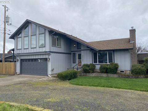 2790 23RD ST Springfield OR 97477