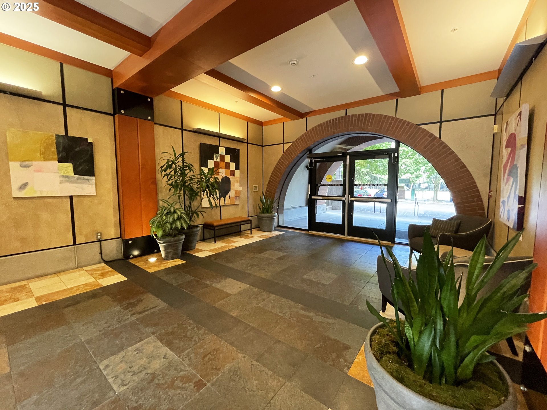 1030 NW JOHNSON ST 424