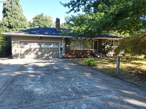 10329 NE BRAZEE ST Portland OR 97220