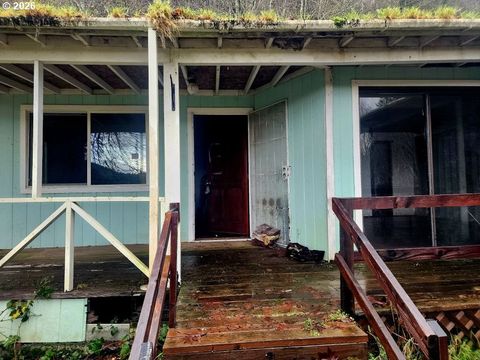 97736 N LAKE LN Lakeside OR 97449