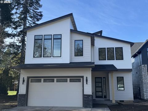 1690 16TH ST West Linn OR 97068