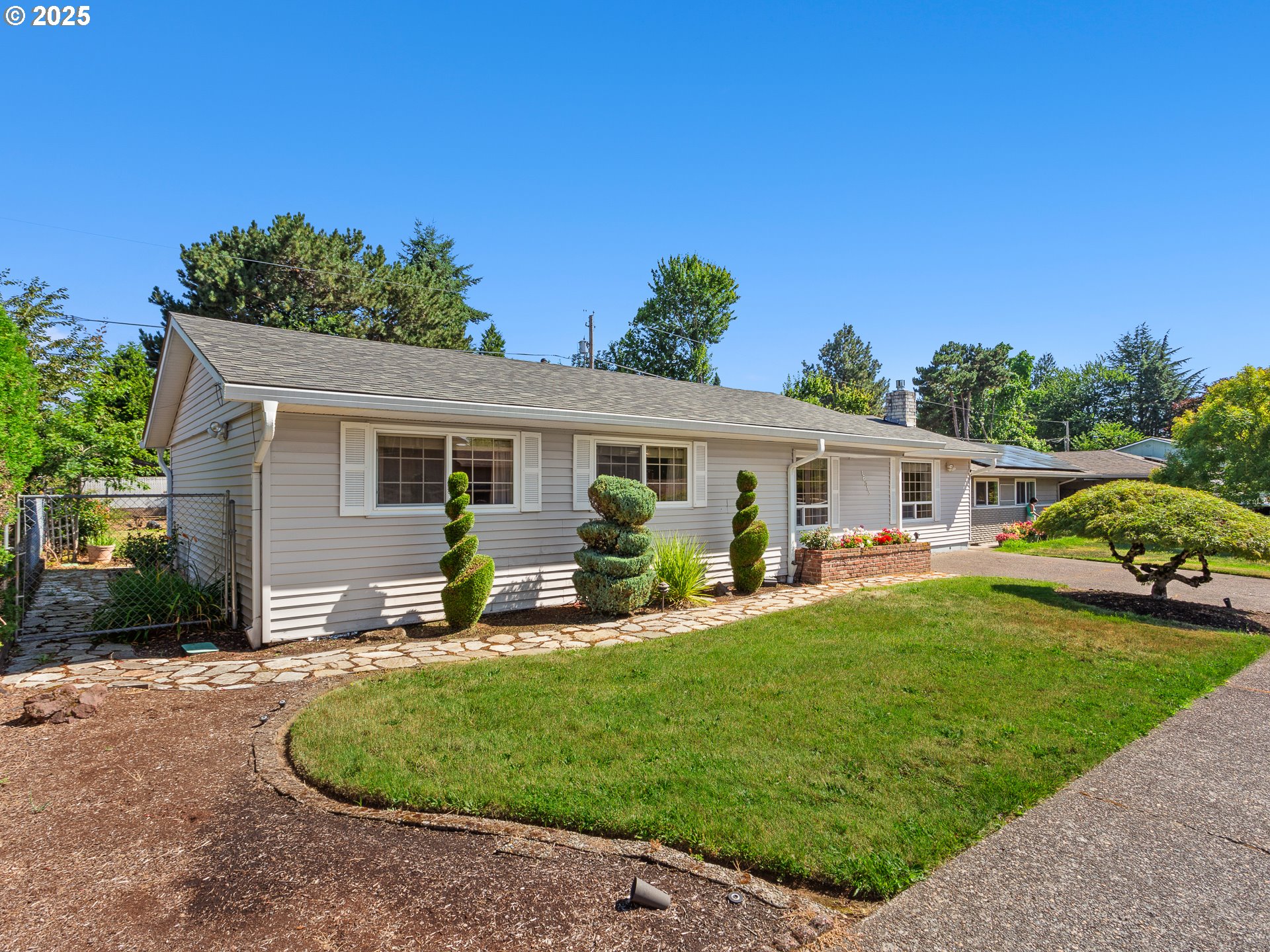 16515 NE EVERETT CT