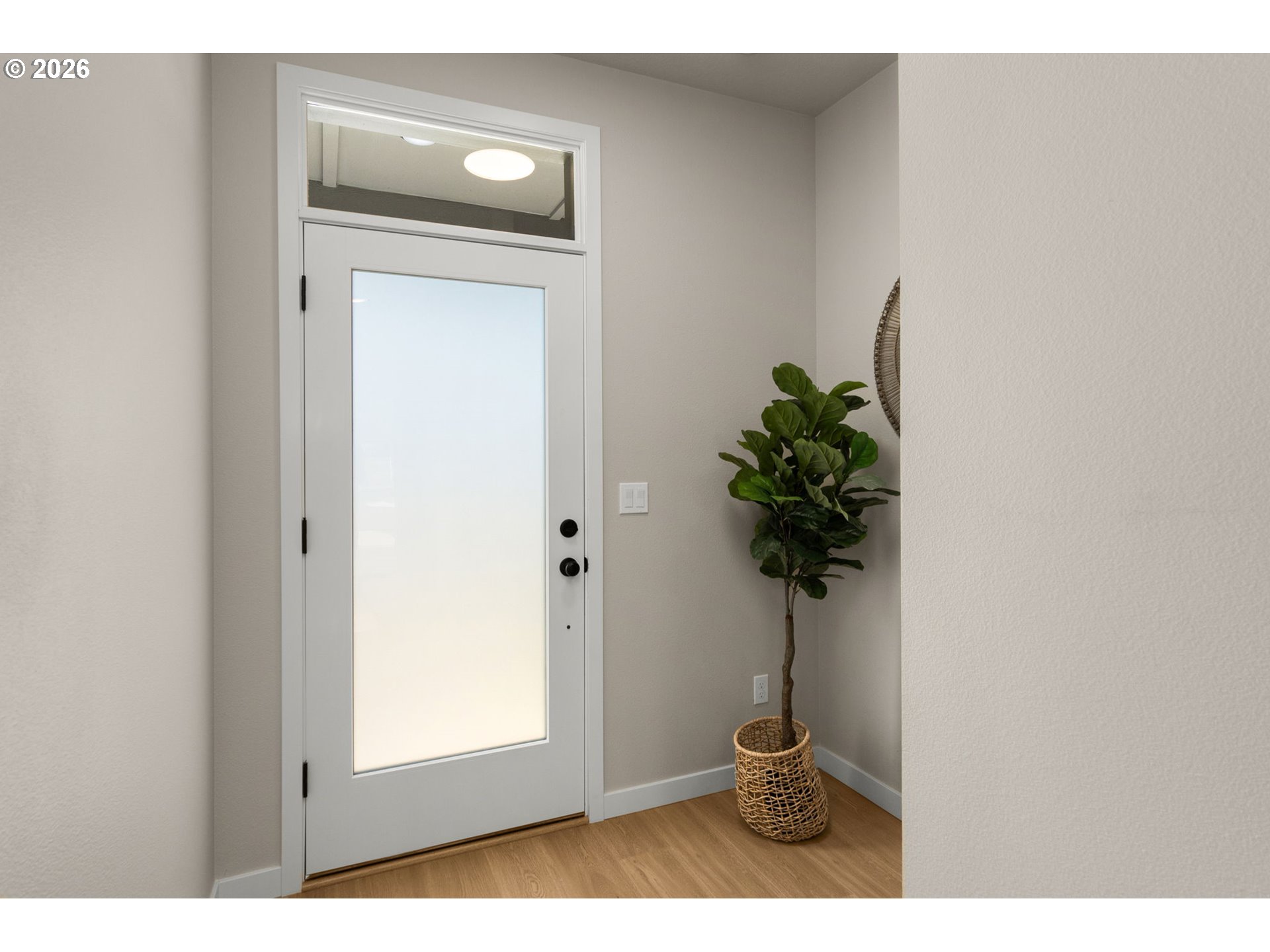 5139 SE THORNAPPLE ST