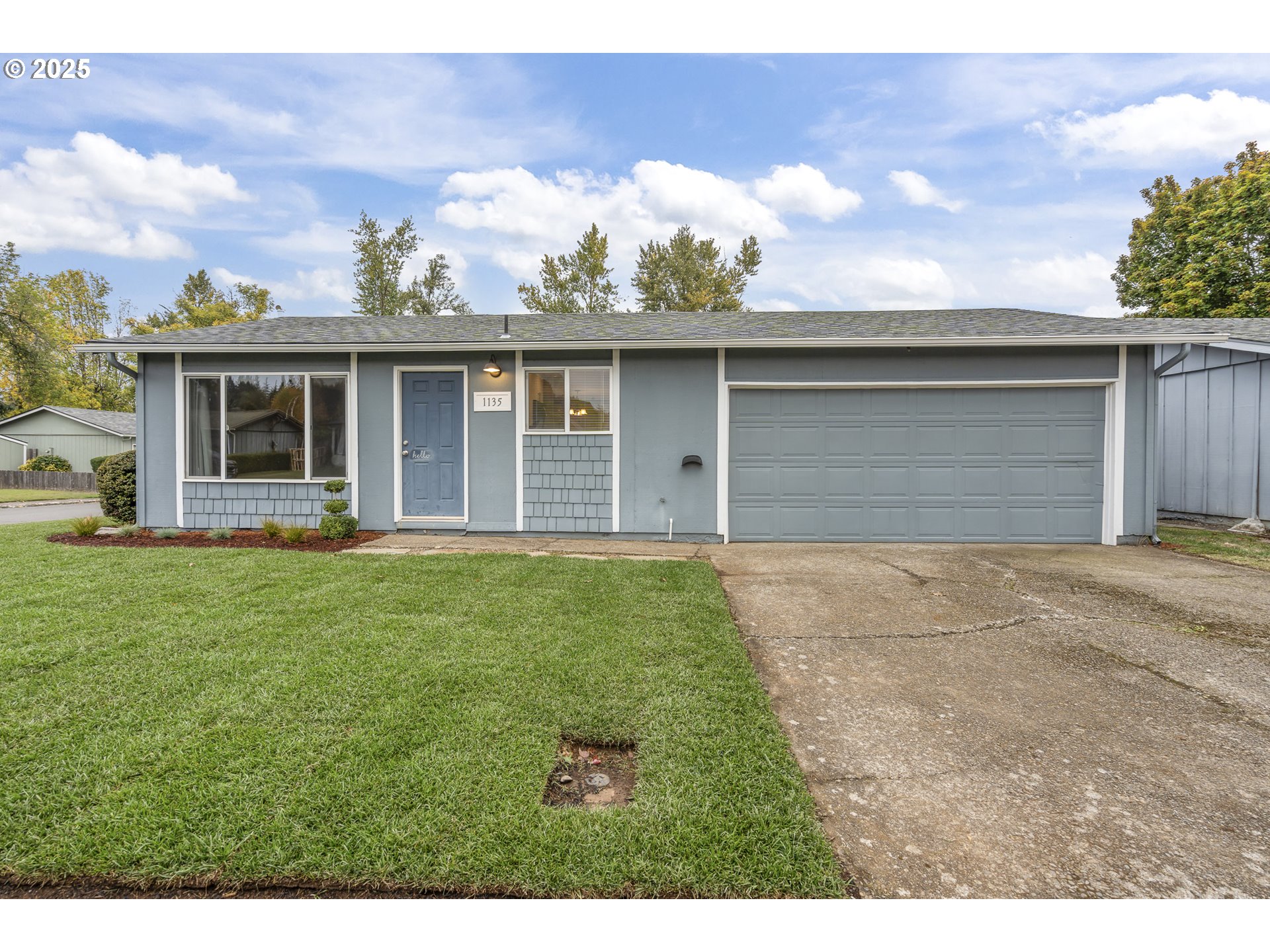 1135 GENIE CT SE