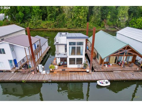 25000 NW St Helens Road 14 Portland OR 97231
