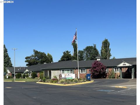 A home in Woodburn