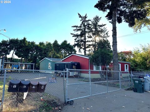 8720 SE CLATSOP ST Happy Valley OR 97086