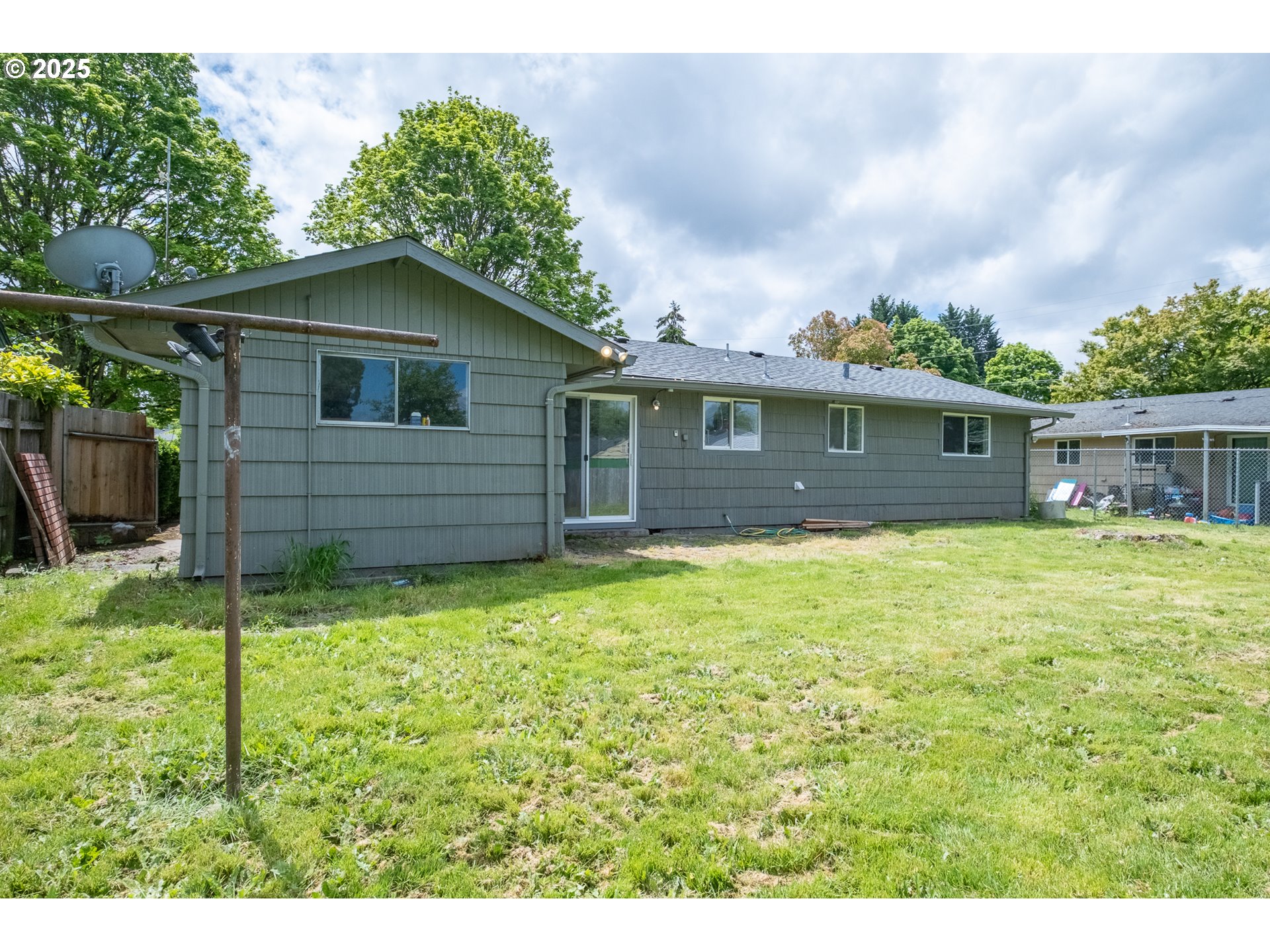 Salem, Oregon 97301, United States, 3 Bedrooms Bedrooms, ,1 BathroomBathrooms,Residential,Active,133856