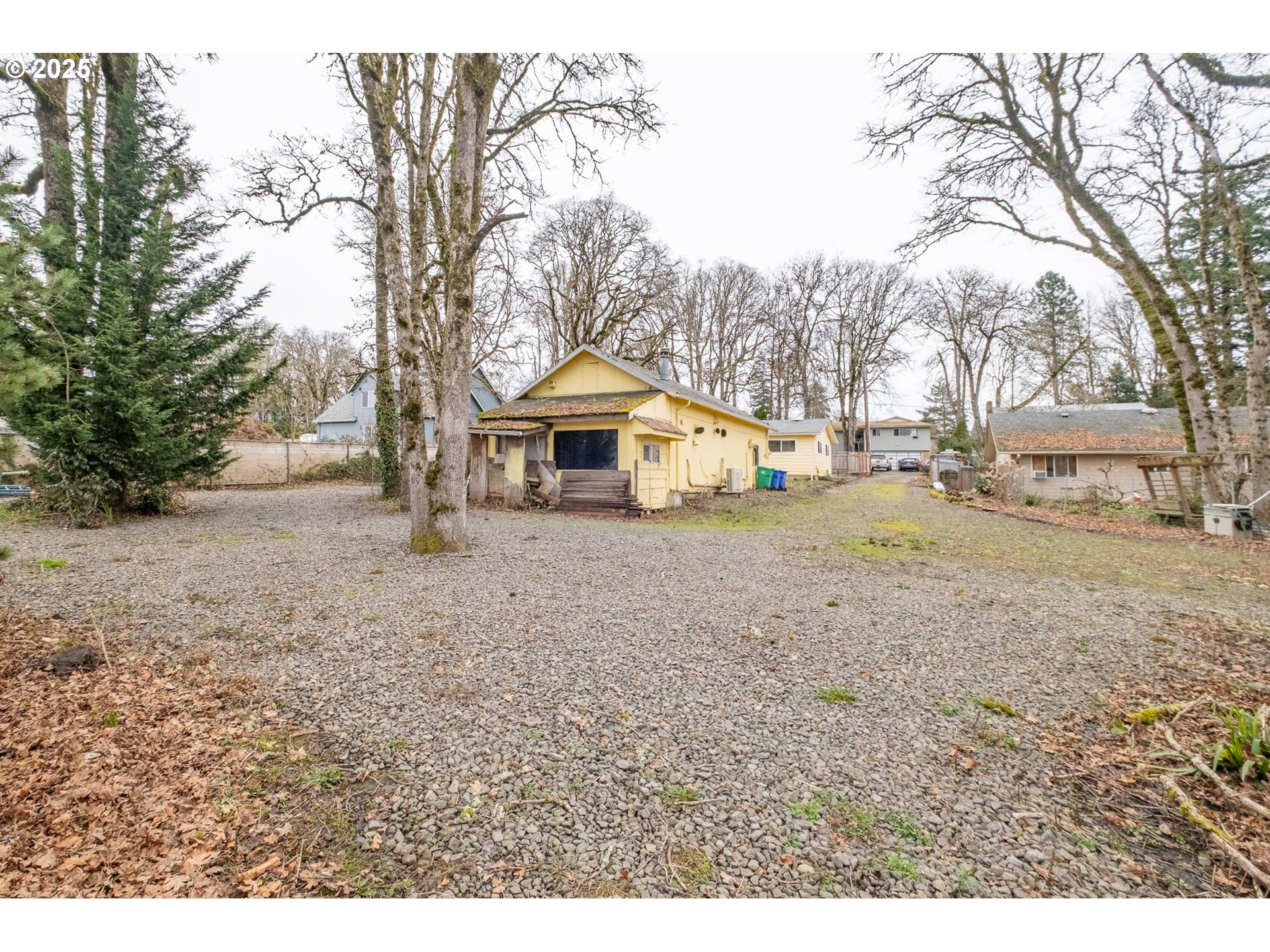 Milwaukie, Oregon 97267, United States, 2 Bedrooms Bedrooms, ,1 BathroomBathrooms,Residential,Pending,80355
