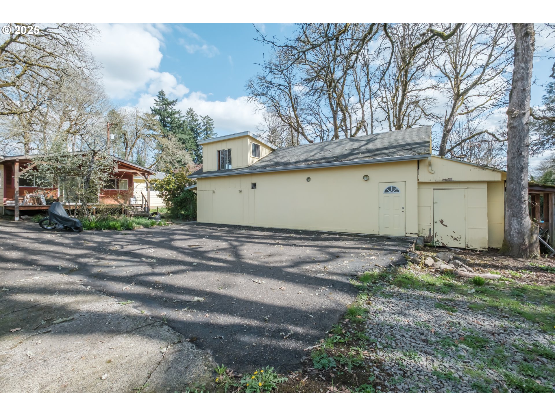 Milwaukie, Oregon 97267, United States, 2 Bedrooms Bedrooms, ,1 BathroomBathrooms,Residential,Pending,80355