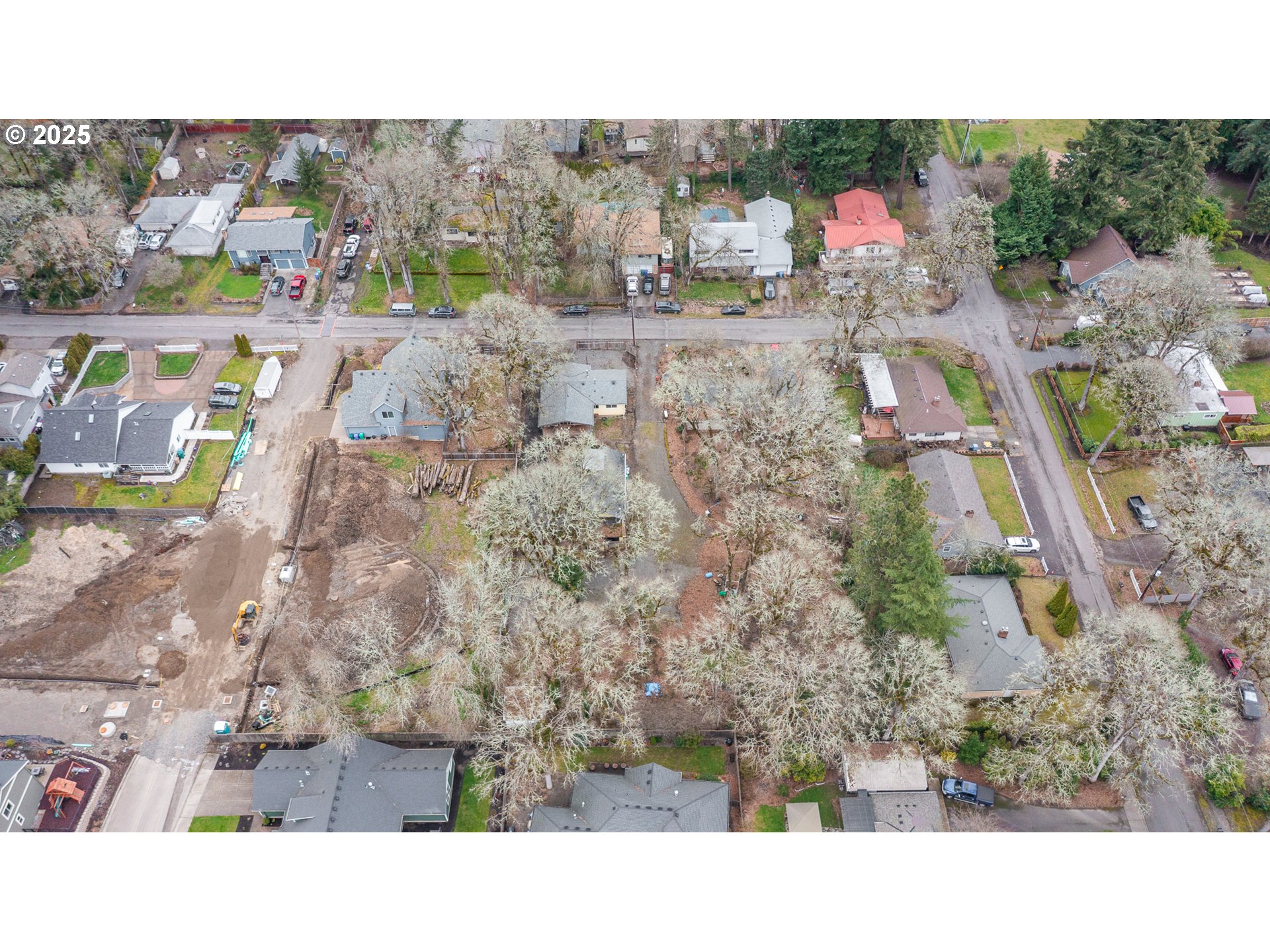 Milwaukie, Oregon 97267, United States, 2 Bedrooms Bedrooms, ,1 BathroomBathrooms,Residential,Pending,80355