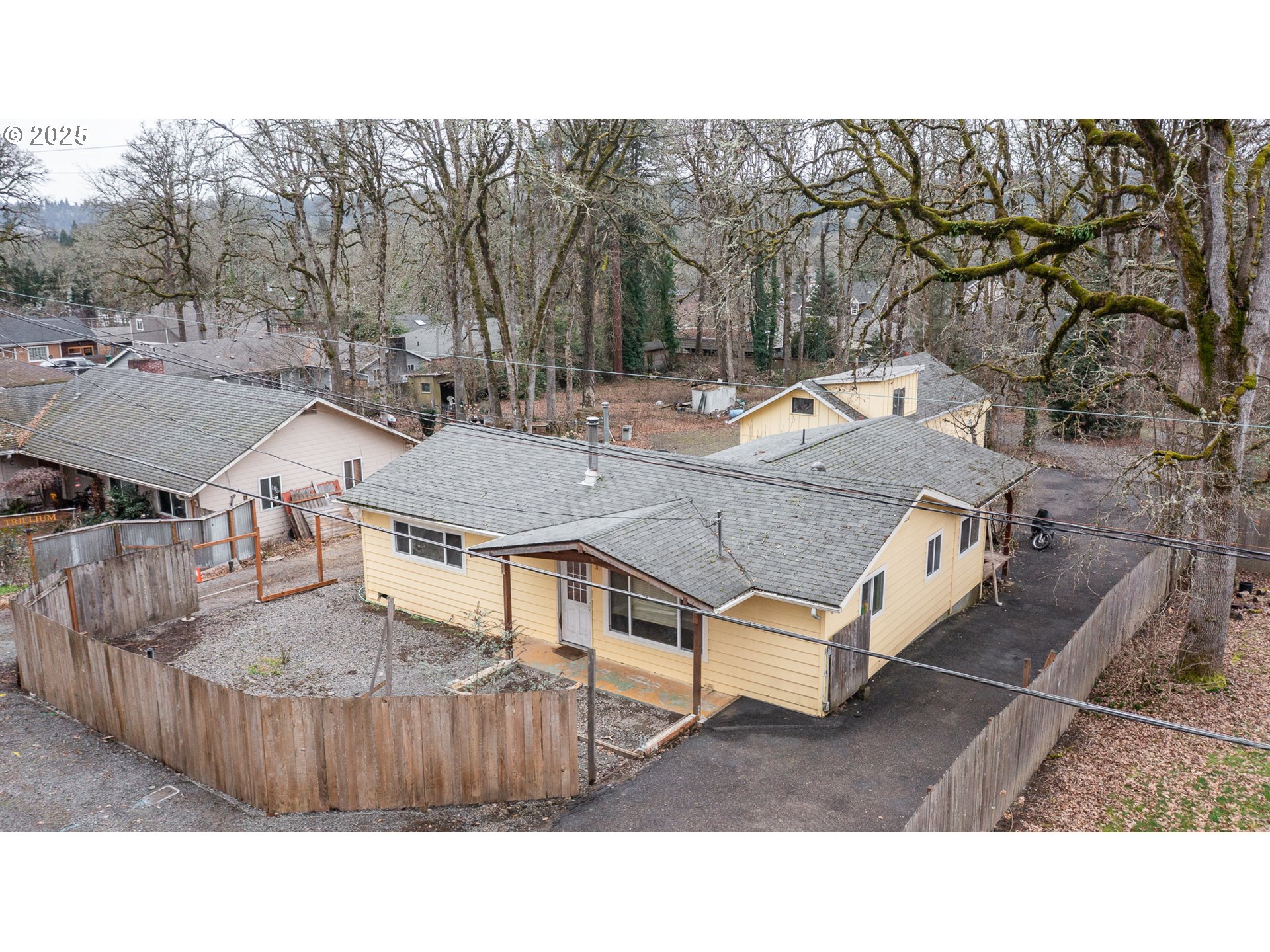 Milwaukie, Oregon 97267, United States, 2 Bedrooms Bedrooms, ,1 BathroomBathrooms,Residential,Pending,80355